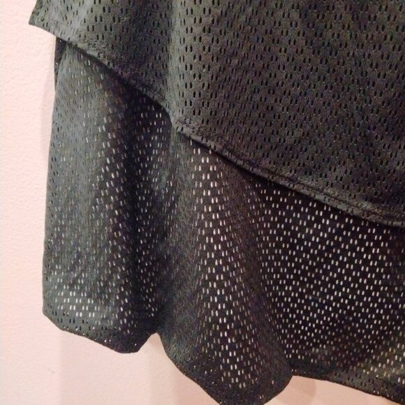 Nike active wear Skirt - Picture 2 of 5